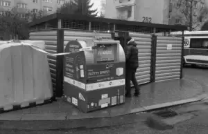 Na śmietniku w Łodzi znaleziono zwłoki noworodka. Policja szuka matki!